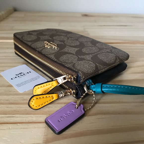 Coach double zip wristlet๐๐
